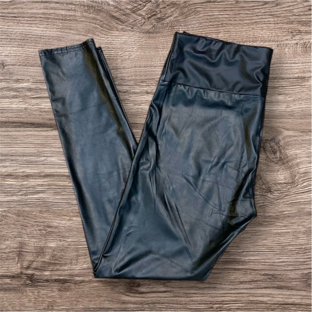 Black Faux Leather Sexy Ankle Pants XL
